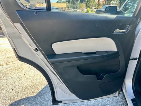 Used 2014 Chevrolet Equinox LT w/ Driver Convenience Package image 13