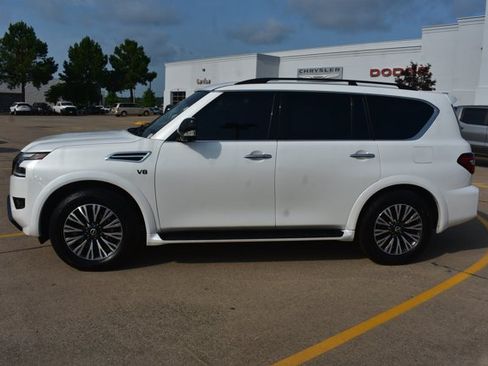 Used 2022 Nissan Armada SL w/ Midnight Edition Package AWD/4WD image 9