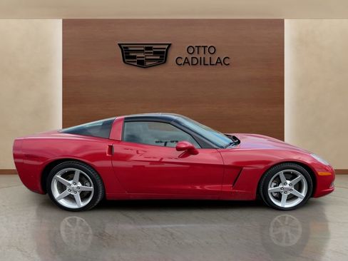 Used 2005 Chevrolet Corvette Coupe w/ Preferred Equipment Group image 6