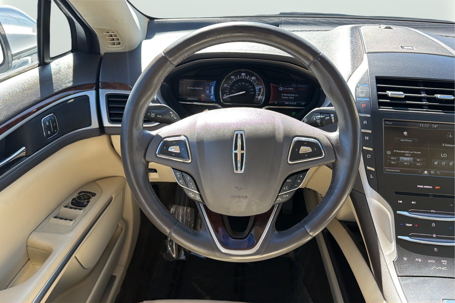 Used 2015 Lincoln MKZ Hybrid w/ Equipment Group 202A Reserve FWD image 16
