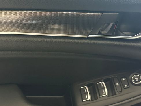 Used 2022 Honda Accord Sport image 15