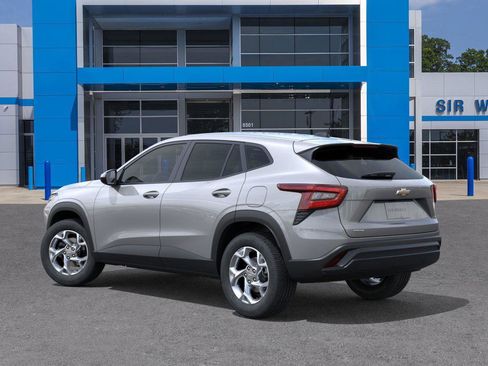 New 2026 Chevrolet Trax LS w/ LS Convenience Package image 3