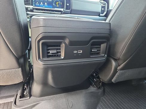 Used 2022 Chevrolet Silverado 1500 RST AWD/4WD image 32