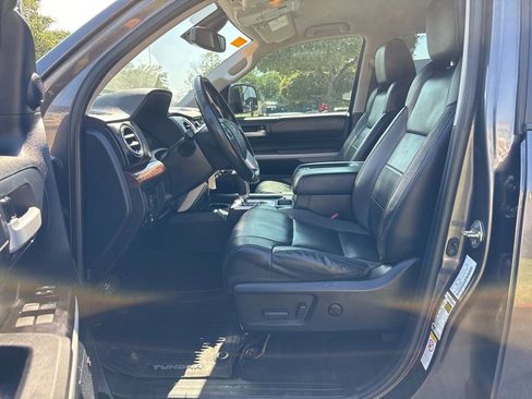 Used 2019 Toyota Tundra Limited w/ Limited Premium Package AWD/4WD image 19