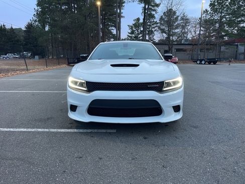 Used 2023 Dodge Charger GT image 3
