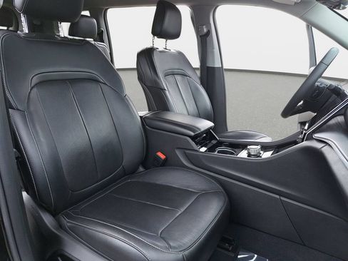 Certified 2023 Jeep Grand Cherokee L Limited w/ Luxury Tech Group II AWD/4WD image 10