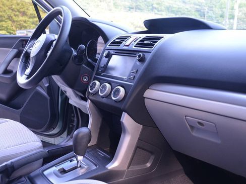 Used 2016 Subaru Forester 2.5i w/ Popular Package #1 AWD/4WD image 14