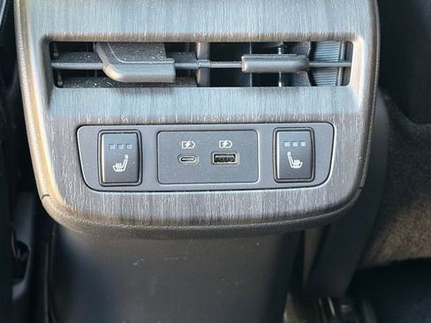 Used 2024 Nissan Ariya FWD image 19