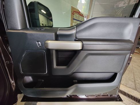 Used 2019 Ford F150 Lariat w/ Equipment Group 502A Luxury image 10