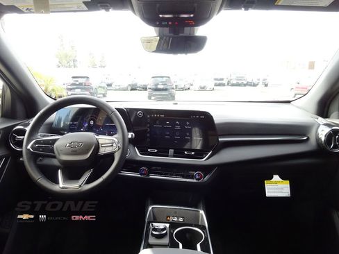 New 2026 Chevrolet Equinox LT w/ Convenience Package II image 23