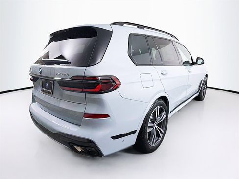New 2026 BMW X7 xDrive40i w/ Executive Package image 7