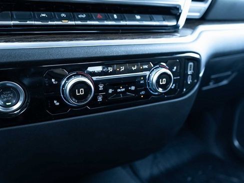 Used 2024 GMC Sierra 1500 Elevation image 18