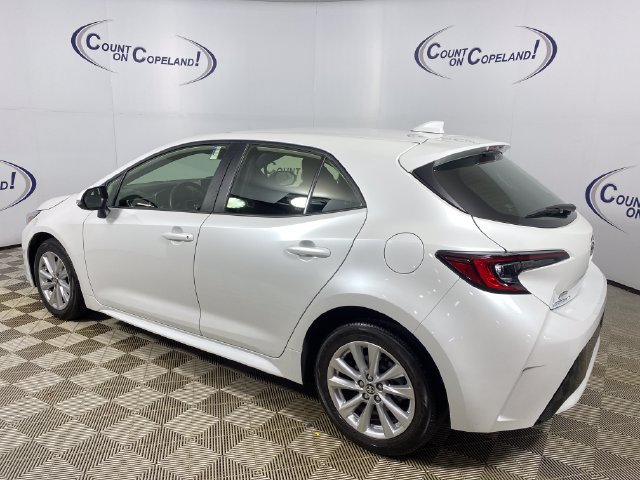 Used 2025 Toyota Corolla SE FWD image 4
