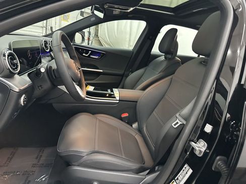 Used 2025 Mercedes-Benz C 300 Sedan image 17