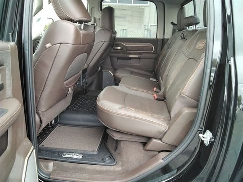 New 2025 RAM 2500 Limited image 10