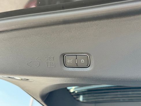 New 2025 Ford Expedition Active image 41