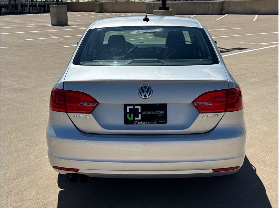 Used 2013 Volkswagen Jetta SE FWD image 7