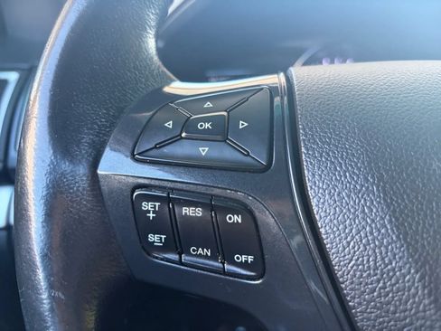 Used 2016 Ford Explorer XLT w/ Equipment Group 202A AWD/4WD image 32
