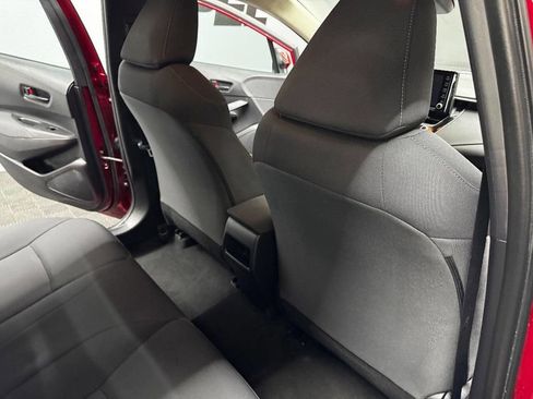 Used 2022 Toyota Corolla LE FWD image 46