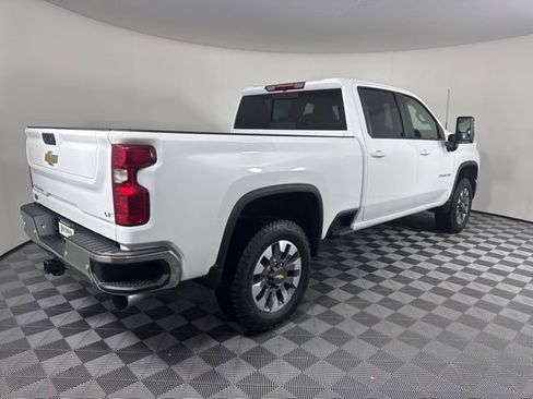 New 2026 Chevrolet Silverado 2500 LT w/ All Star Edition AWD/4WD image 2