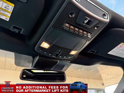 Used 2022 Ford F350 Platinum w/ Tremor Off-Road Package image 37