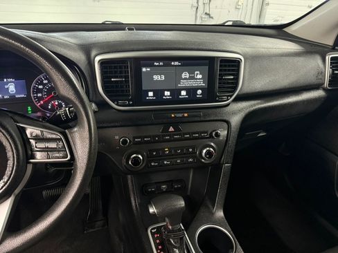 Used 2021 Kia Sportage LX AWD/4WD image 24