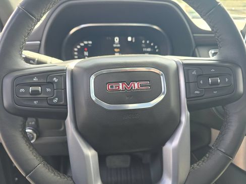 Used 2022 GMC Yukon SLT w/ SLT Luxury Package AWD/4WD image 22