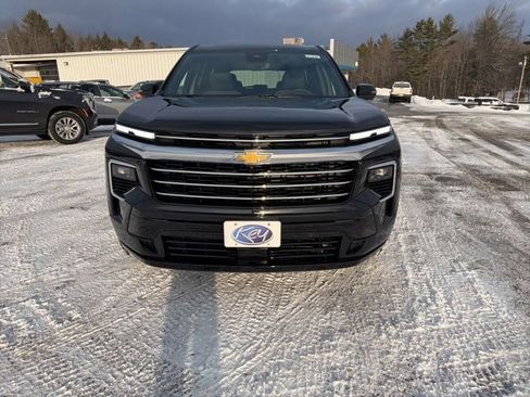 New 2026 Chevrolet Traverse High Country image 2