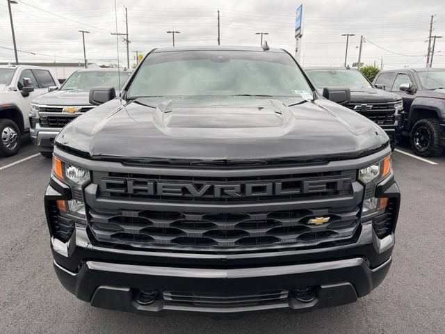 Certified 2025 Chevrolet Silverado 1500 Custom AWD/4WD image 2