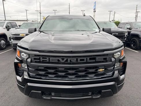 Used 2025 Chevrolet Silverado 1500 Custom AWD/4WD image 2