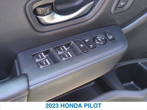 Certified 2023 Honda Pilot EX-L image 13