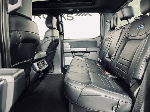 Used 2025 Ford F450 Platinum image 12