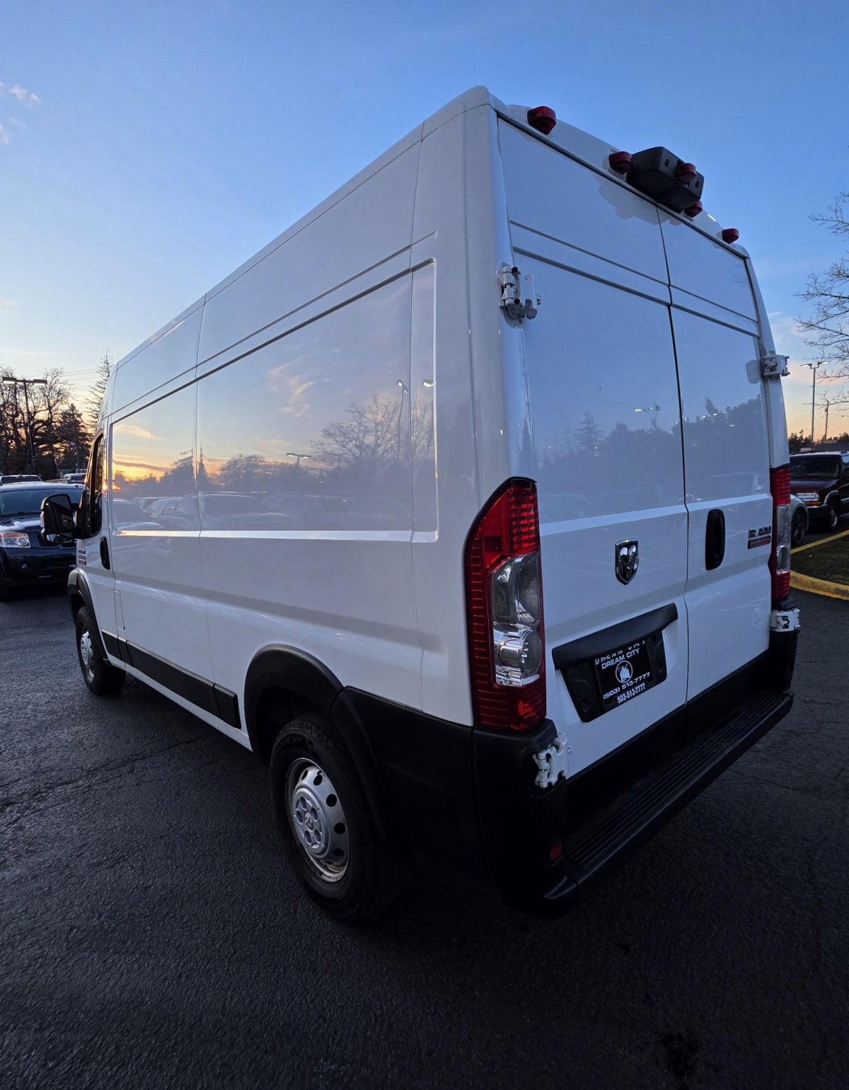 Used 2019 RAM ProMaster 2500 FWD image 5