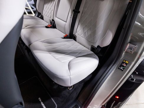 Used 2026 Mercedes-Benz G 63 AMG 4MATIC image 36