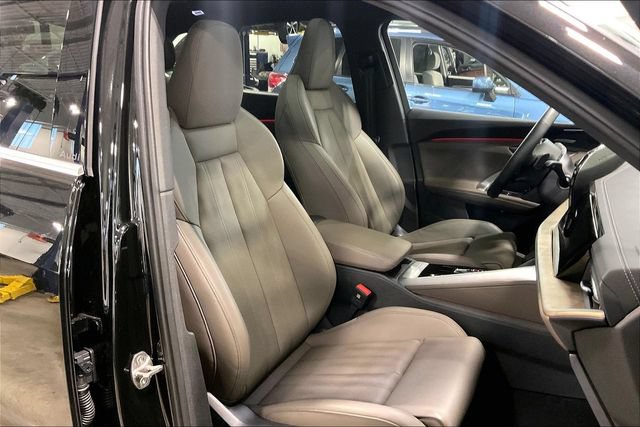 Used 2025 Audi Q5 Premium Plus w/ Premium Plus AWD/4WD image 7