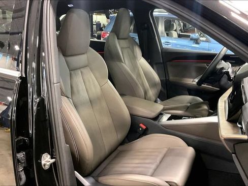 Used 2025 Audi Q5 Premium Plus w/ Premium Plus AWD/4WD image 7