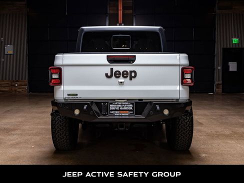 Used 2021 Jeep Gladiator Rubicon image 7
