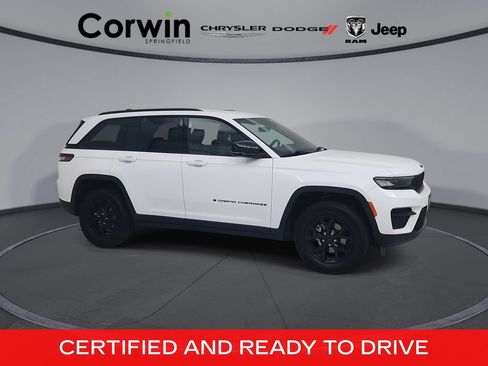 Used 2025 Jeep Grand Cherokee Altitude AWD/4WD image 1