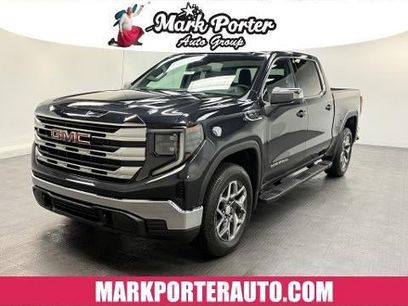 New 2026 GMC Sierra 1500 SLE w/ Preferred Package