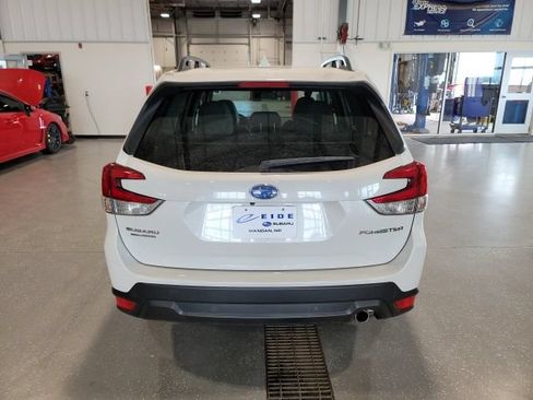 Used 2023 Subaru Forester Limited AWD/4WD image 6