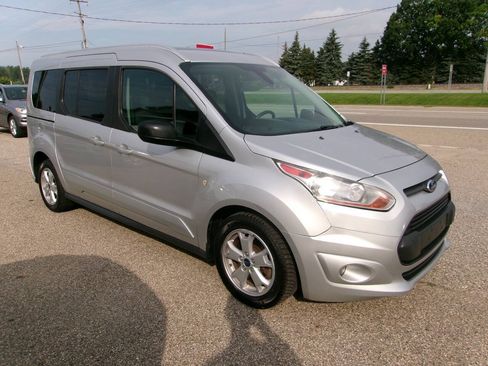 Used 2016 Ford Transit Connect XLT FWD image 2