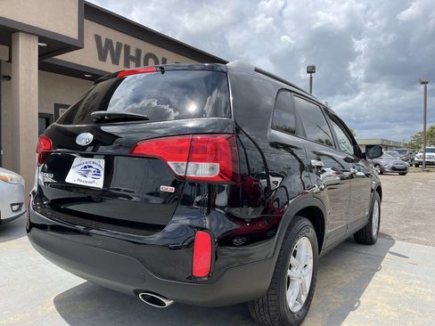 Used 2015 Kia Sorento LX AWD/4WD image 5