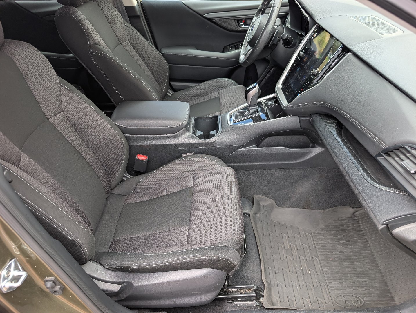 Used 2025 Subaru Outback Premium AWD/4WD image 11