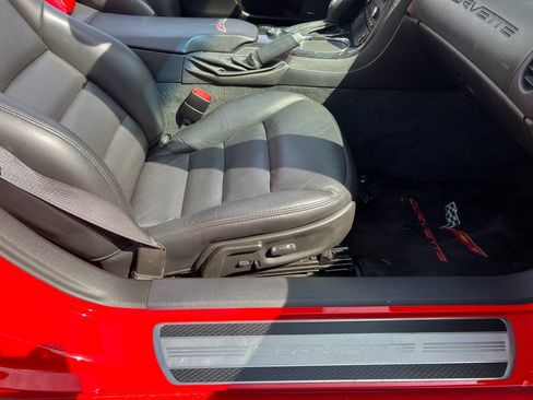 Used 2010 Chevrolet Corvette Convertible w/ Preferred Equipment Group RWD image 60
