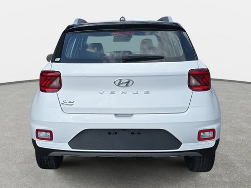 New 2026 Hyundai Venue SEL FWD image 6