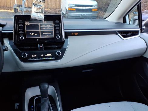 Used 2020 Toyota Corolla L FWD image 13