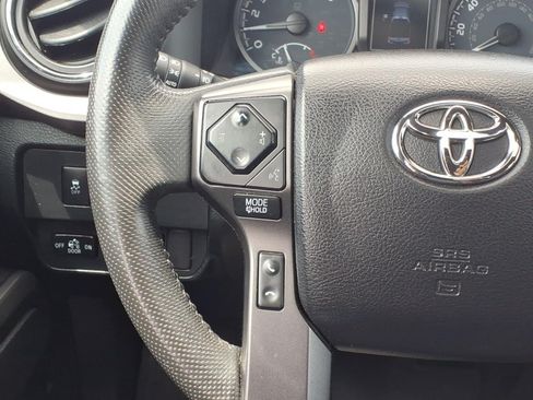 Used 2021 Toyota Tacoma TRD Pro AWD/4WD image 11