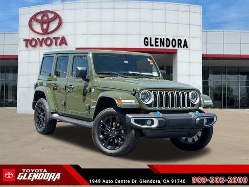 Used 2024 Jeep Wrangler Unlimited Sahara AWD/4WD image 1
