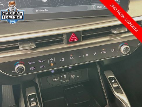 Certified 2024 Kia Sorento S w/ Panoramic Sunroof Package FWD image 17