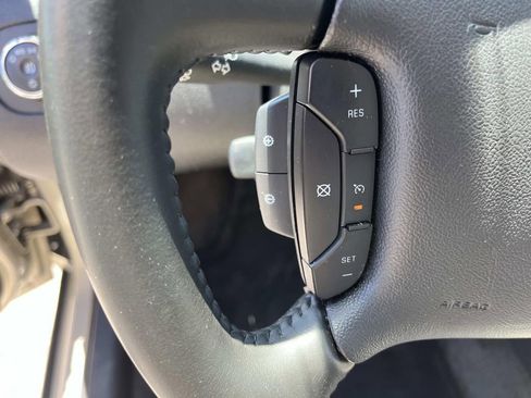 Used 2012 Chevrolet Impala LTZ FWD image 27